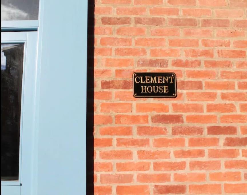 Апартаменты No.1 Clement House Йорк Экстерьер фото